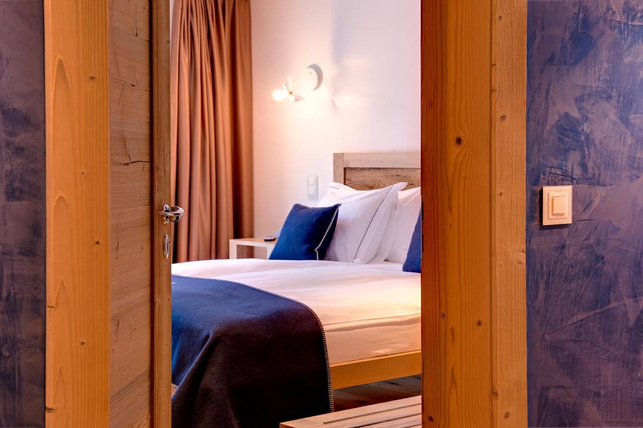 צרמט Firefly Luxury Suites מראה חיצוני תמונה