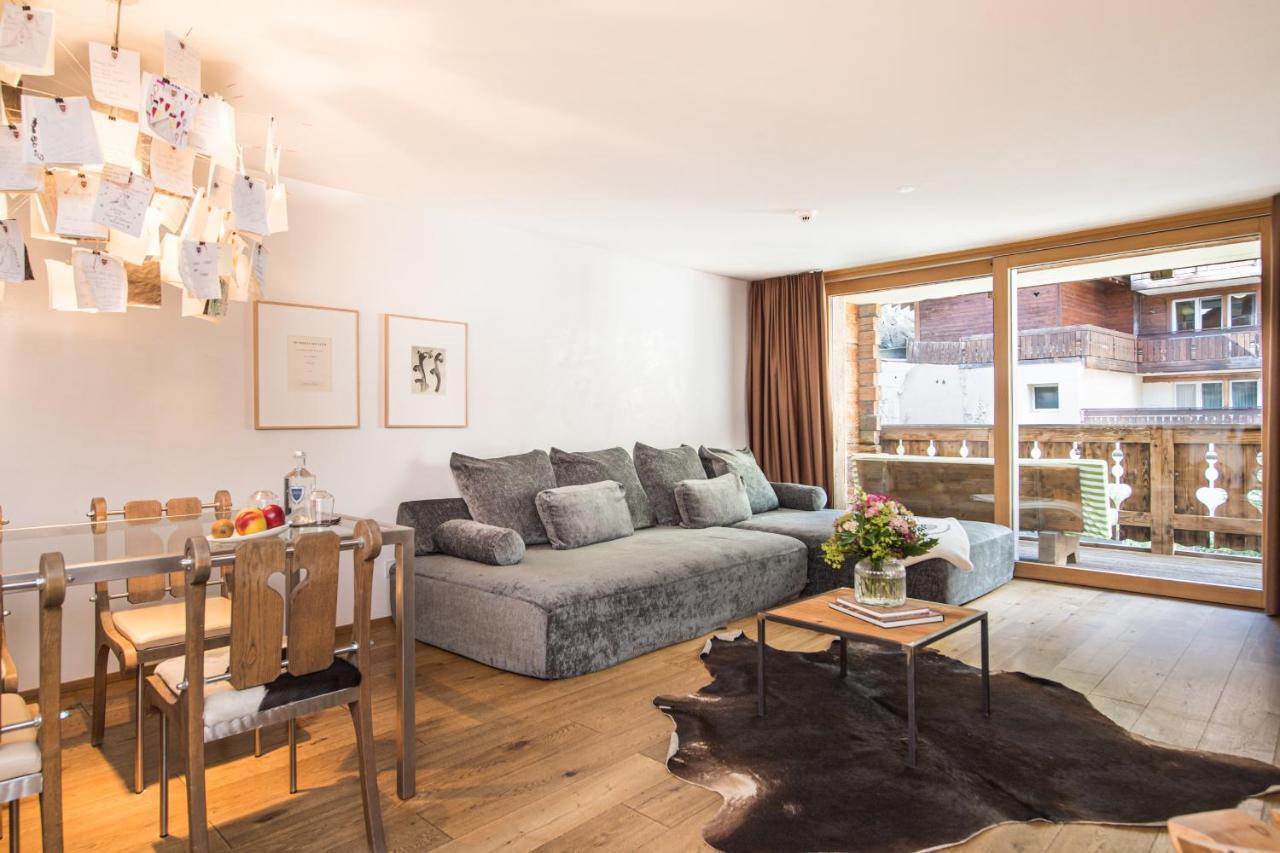 צרמט Firefly Luxury Suites מראה חיצוני תמונה