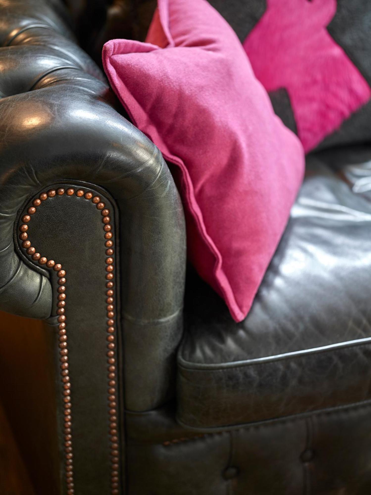 צרמט Firefly Luxury Suites מראה חיצוני תמונה