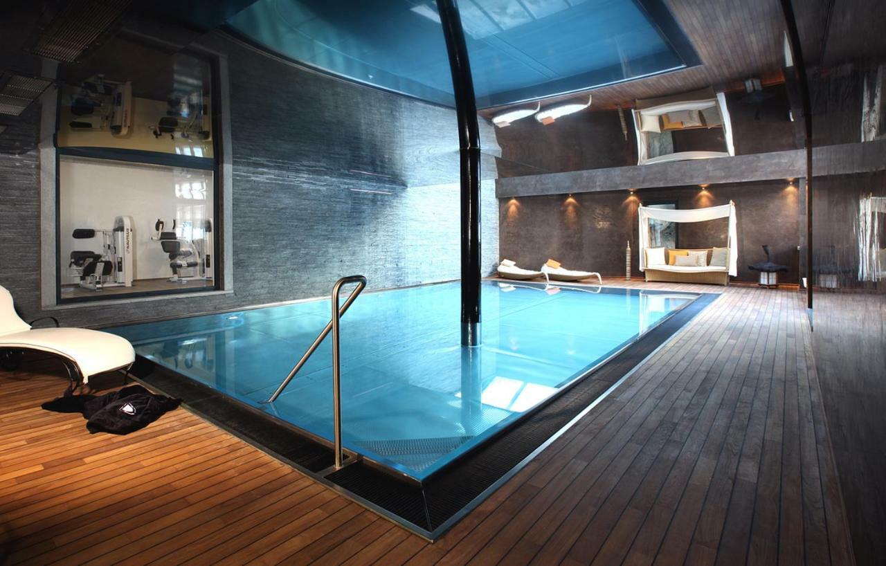 צרמט Firefly Luxury Suites מראה חיצוני תמונה